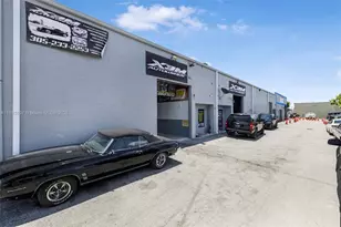 Mechanic Shop For Sale Near Tamiami Airport, Kendall, FL 33186 - Photo 1