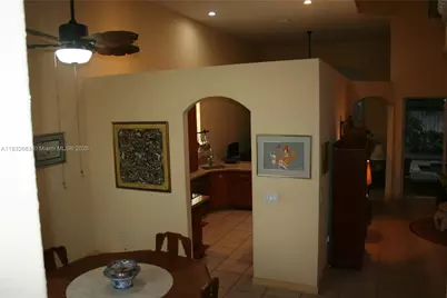 9631 NW 47th Ter, Doral, FL 33178 - Photo 9