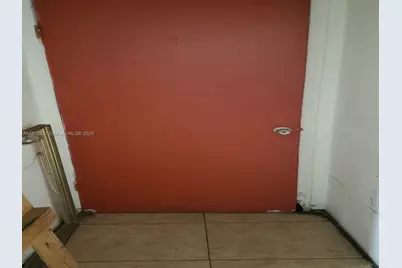 153 W 21st St, Hialeah, FL 33010 - Photo 17