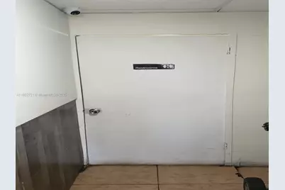 153 W 21st St, Hialeah, FL 33010 - Photo 25