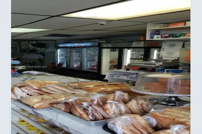 153 W 21st St, Hialeah, FL 33010 - Photo 9