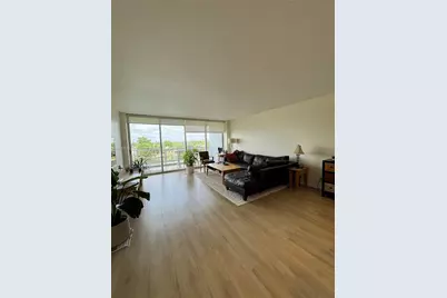 5700 Collins Ave #6J, Miami Beach, FL 33140 - Photo 15