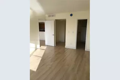 5700 Collins Ave #6J, Miami Beach, FL 33140 - Photo 25