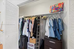 540 Brickell Key Dr, Miami, FL 33131 - Photo 25