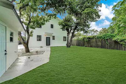 972 SW 44th Ave, Miami, FL 33134 - Photo 11