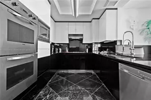 1425 Brickell Ave, Miami, FL 33131 - Photo 13