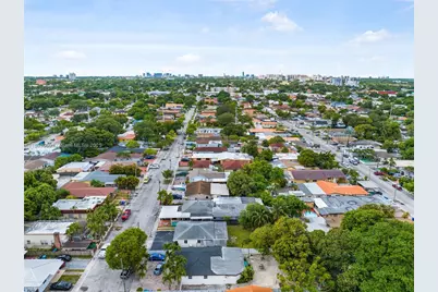 1232 NW 32nd Pl, Miami, FL 33125 - Photo 53