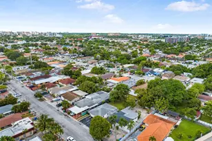 1232 NW 32nd Pl, Miami, FL 33125 - Photo 55