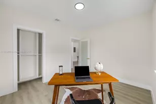 1232 NW 32nd Pl, Miami, FL 33125 - Photo 29