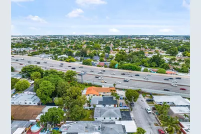 1232 NW 32nd Pl, Miami, FL 33125 - Photo 45