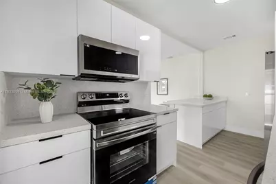 1232 NW 32nd Pl, Miami, FL 33125 - Photo 17