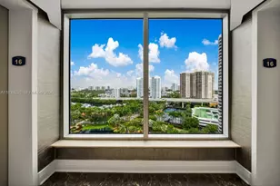 19101 NE 36th Ct, Aventura, FL 33180 - Photo 3