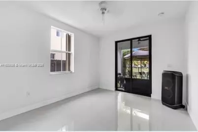7936 SW 164th Pl, Miami, FL 33193 - Photo 15