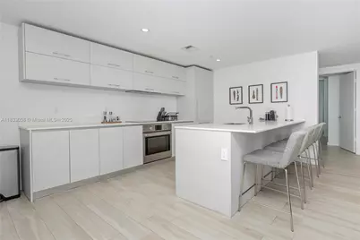 1300 S Miami Ave #2210, Miami, FL 33130 - Photo 11