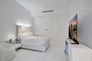 300 Biscayne Blvd Way, Miami, FL 33131 - Photo 3