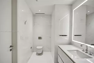 300 Biscayne Blvd Way, Miami, FL 33131 - Photo 19