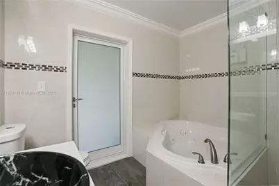 1173 NW 134th Pl, Miami, FL 33182 - Photo 23