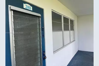 288 N Tilford  N #288, Deerfield Beach, FL 33442 - Photo 3