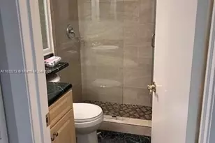 11201 NW 7th St, Sweetwater, FL 33172 - Photo 9