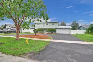 5840 SW 19th St, Plantation, FL 33317 - Photo 7