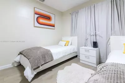 2270 Havana Dr, Miramar, FL 33023 - Photo 15