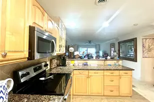 2841 NE 33rd Ct, Fort Lauderdale, FL 33306 - Photo 7