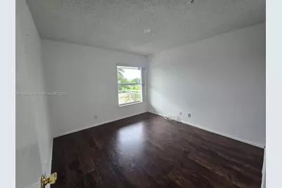 405 S Pine Island Rd #401D, Plantation, FL 33324 - Photo 7