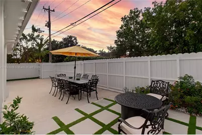 240 NE 97th St, Miami Shores, FL 33138 - Photo 3