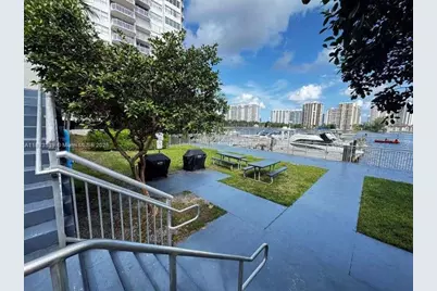 18051 Biscayne Blvd #1705, Aventura, FL 33160 - Photo 37