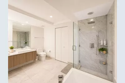 801 S Miami Ave #4204, Miami, FL 33130 - Photo 17