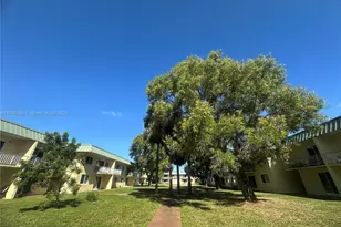 505 NW 177th St, Miami Gardens, FL 33169 - Photo 1