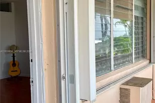 820 SW 11th Ave, Hallandale Beach, FL 33009 - Photo 25