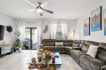 10468 W 33rd Ln, Hialeah, FL 33018 - Photo 21