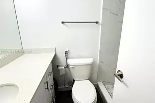 1020 Meridian Ave, Miami Beach, FL 33139 - Photo 31