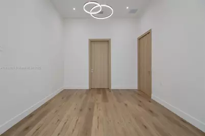 635 SW 9th St #0, Hallandale Beach, FL 33009 - Photo 11