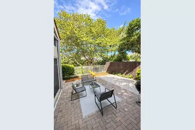 1125 Butternut Ln, Hollywood, FL 33019 - Photo 3