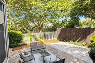 1125 Butternut Ln, Hollywood, FL 33019 - Photo 3