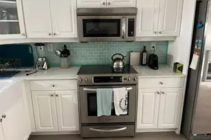 1125 Butternut Ln, Hollywood, FL 33019 - Photo 7