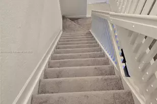 18264 SW 148th Rd, Miami, FL 33187 - Photo 9