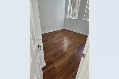 8465 NW 108th Path, Doral, FL 33178 - Photo 9
