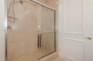 18101 Collins Ave, Sunny Isles Beach, FL 33160 - Photo 23