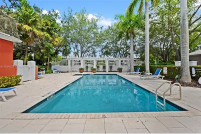 568 Loretto Ave #11, Coral Gables, FL 33146 - Photo 33