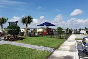 15842 NW 91st Ct, Miami Lakes, FL 33018 - Photo 19