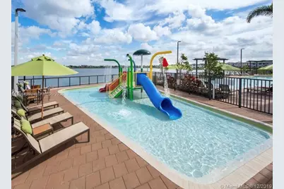 15842 NW 91 Ct #15842, Miami Lakes, FL 33018 - Photo 19