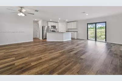 861 Winwood Cir, Fort Myers, FL 33913 - Photo 3