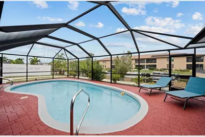 237 Santa Monica Ct, Cape Coral, FL 33904 - Photo 23