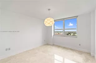 19501 W Country Club, Aventura, FL 33180 - Photo 23