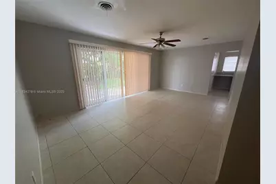 18900 NW 19th Ave, Miami Gardens, FL 33056 - Photo 7