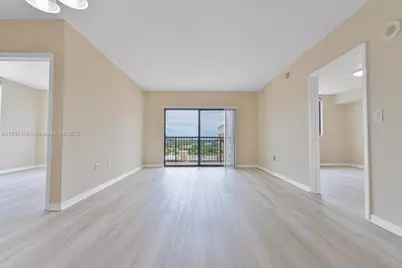 4242 NW 2 St #1601, Miami, FL 33126 - Photo 3