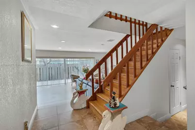 8256 NW 9th Ct #2, Plantation, FL 33324 - Photo 5